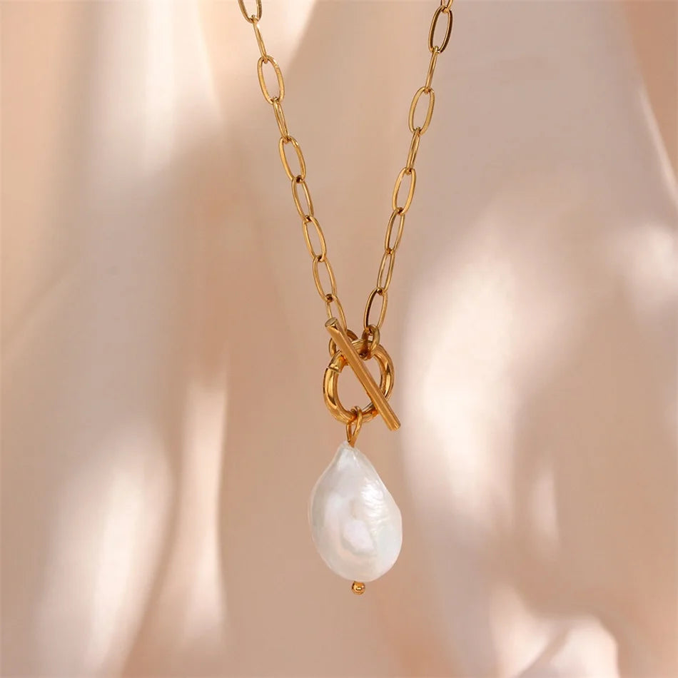Freshwater Pearl Toggle Necklace