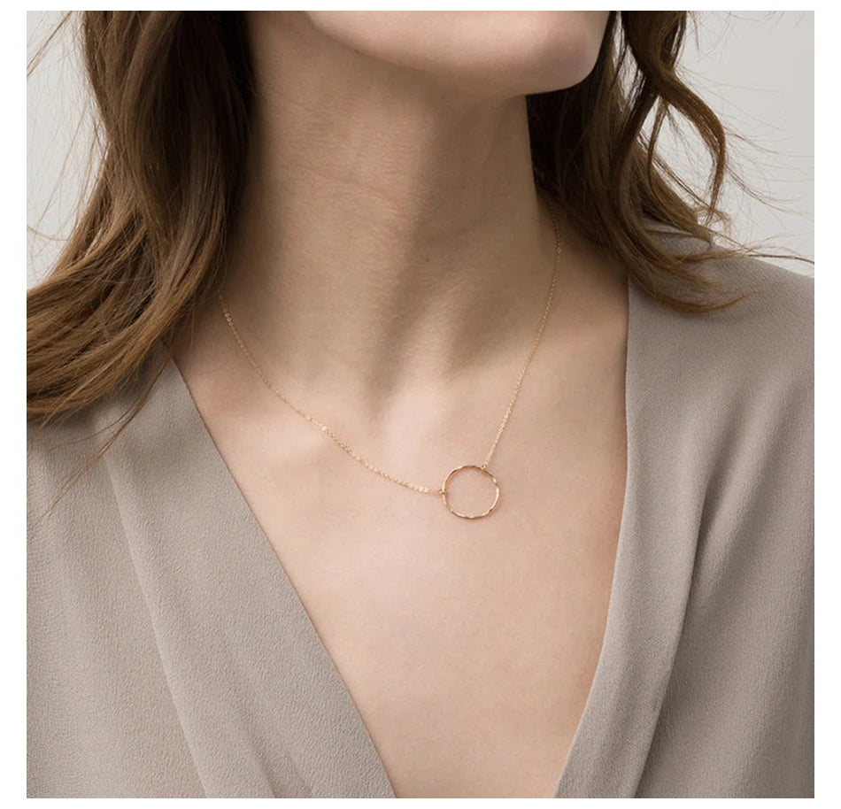 Minimalist Choker Necklace