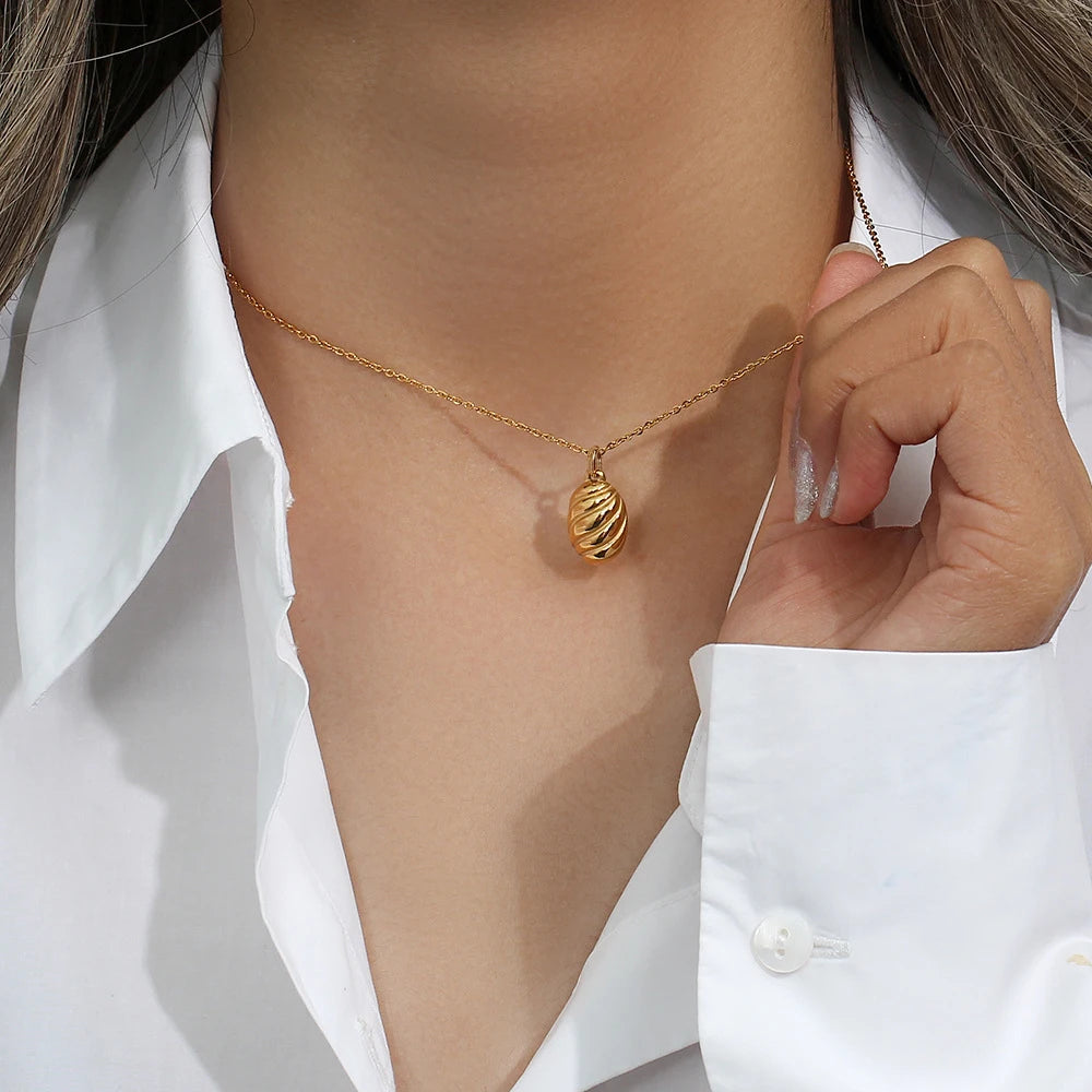 Classic Croissant Pendant Necklace