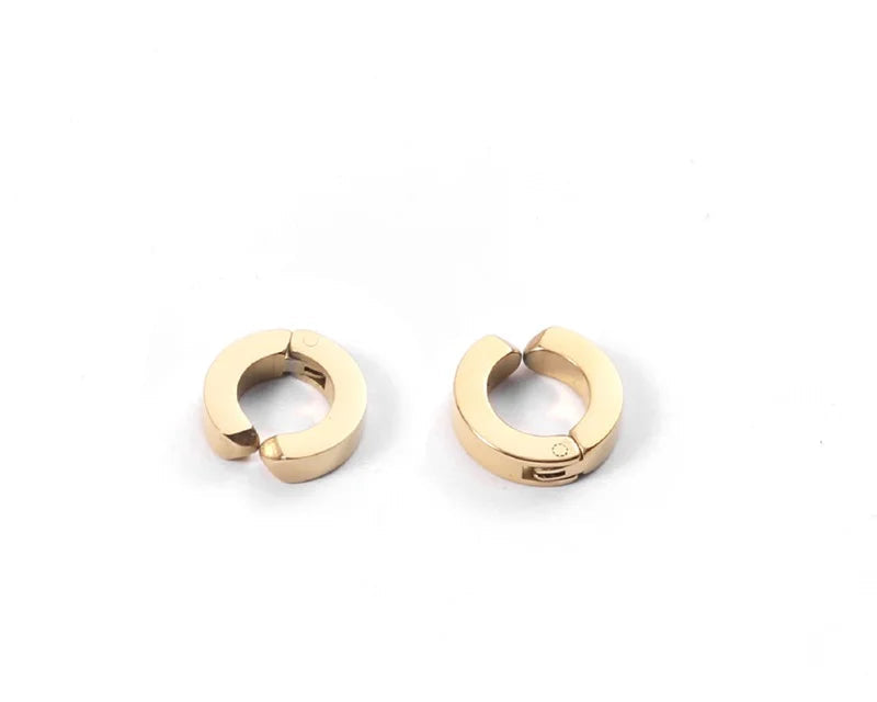 Classic Ear Buckle