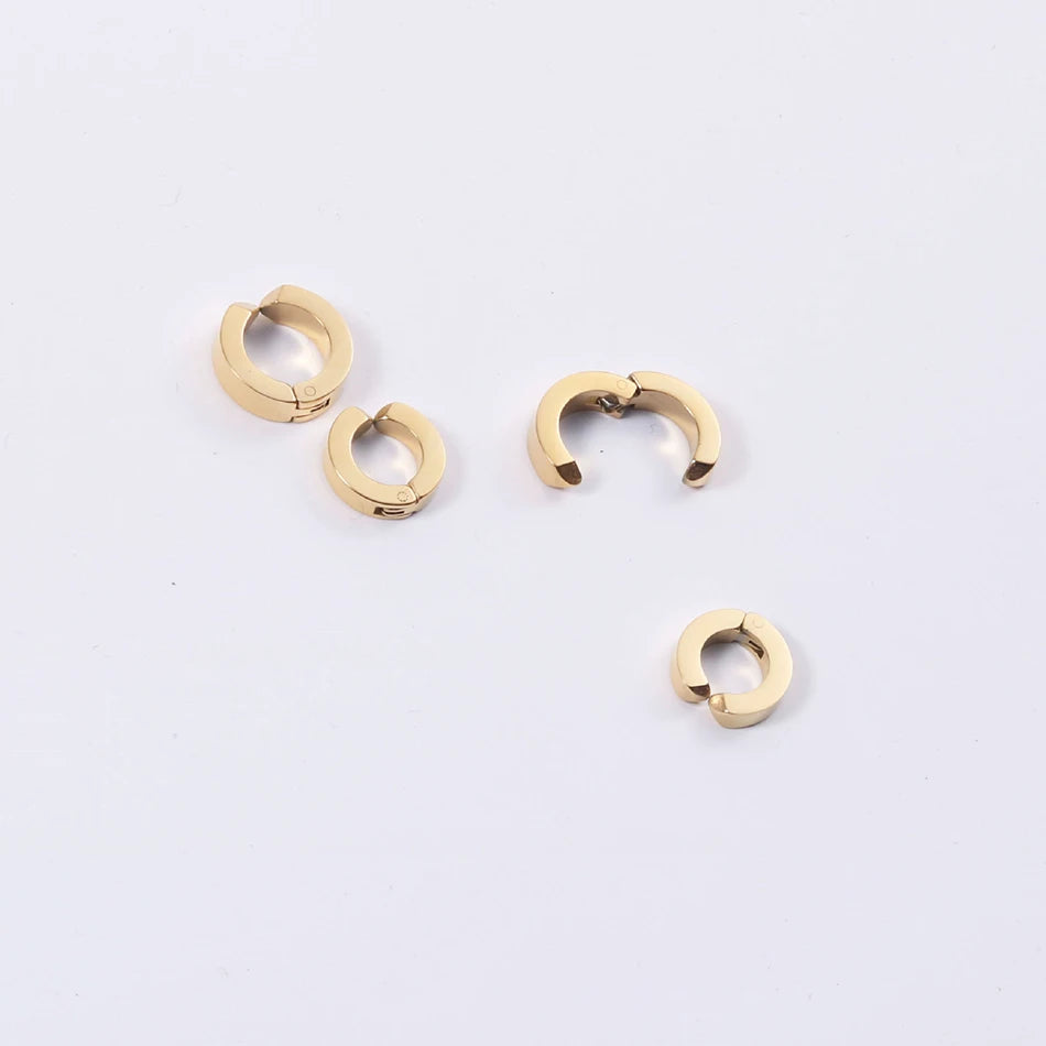 Classic Ear Buckle