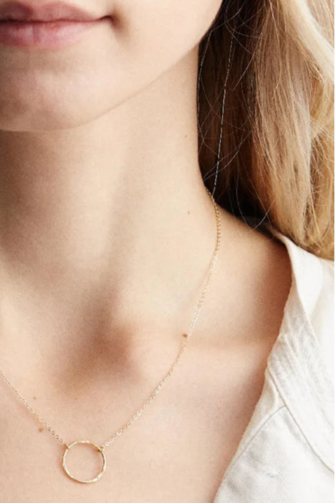 Minimalist Choker Necklace