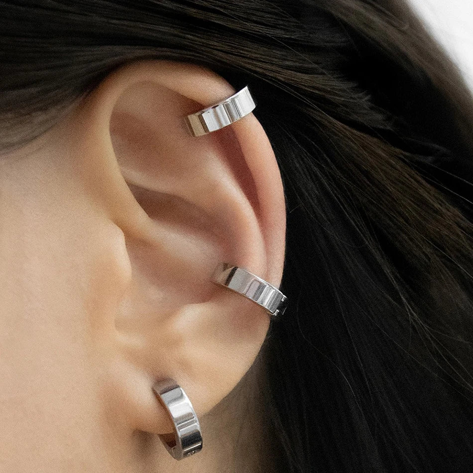 Classic Ear Buckle