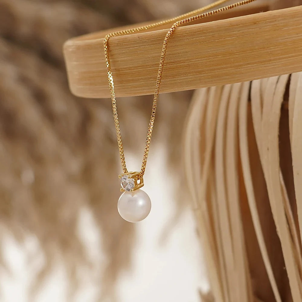 Plated Imitation Pearl Pendant Ladies Zirconia Necklace