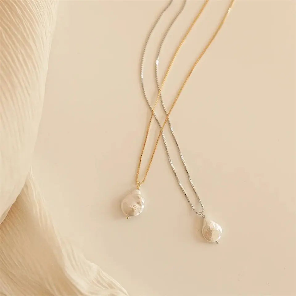 Freshwater Pearl Pendant Necklace