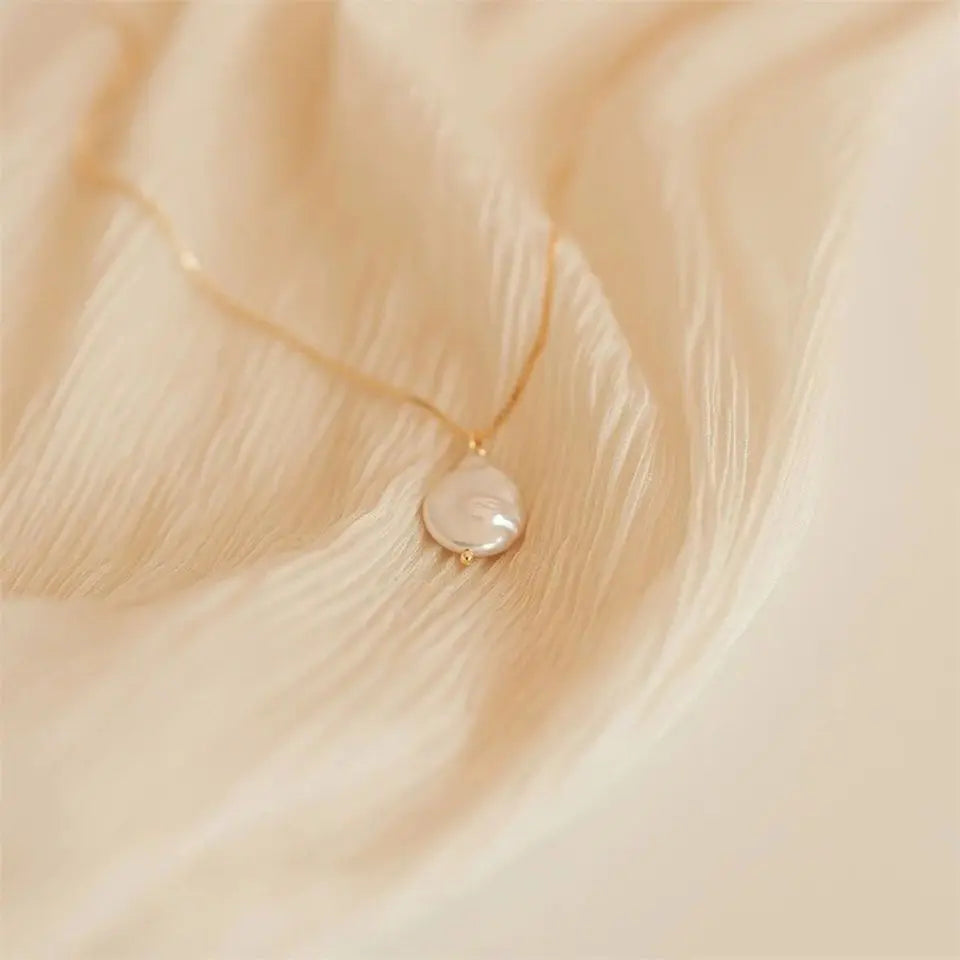 Freshwater Pearl Pendant Necklace