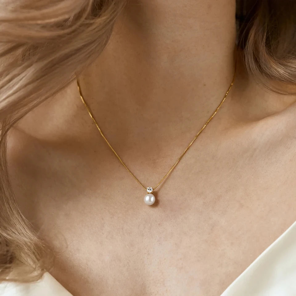 Plated Imitation Pearl Pendant Ladies Zirconia Necklace