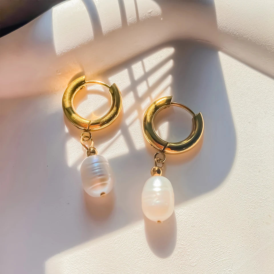 Gold-Plated Freshwater Pearl Pendant Earring