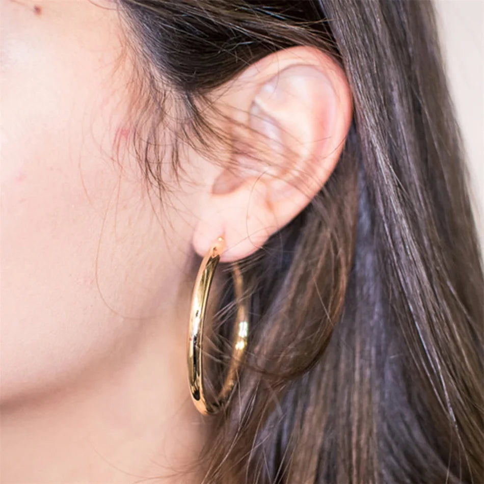Classic Ear Buckle for Women