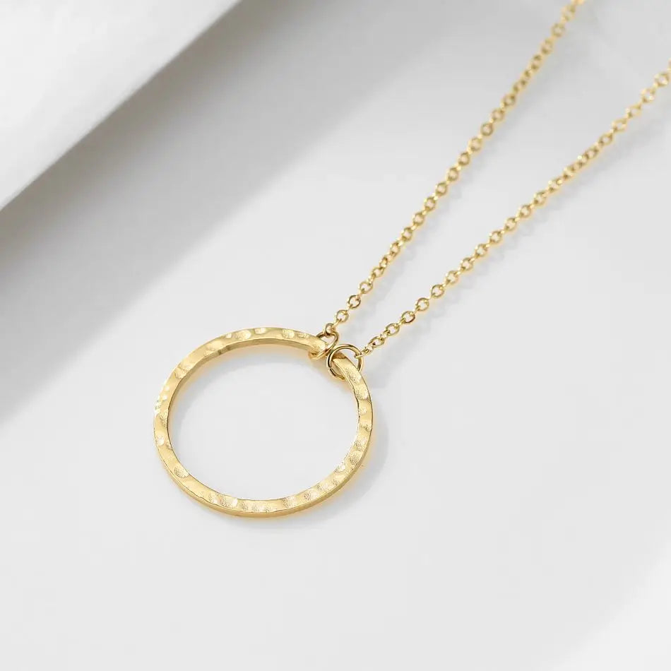 Minimalist Choker Necklace