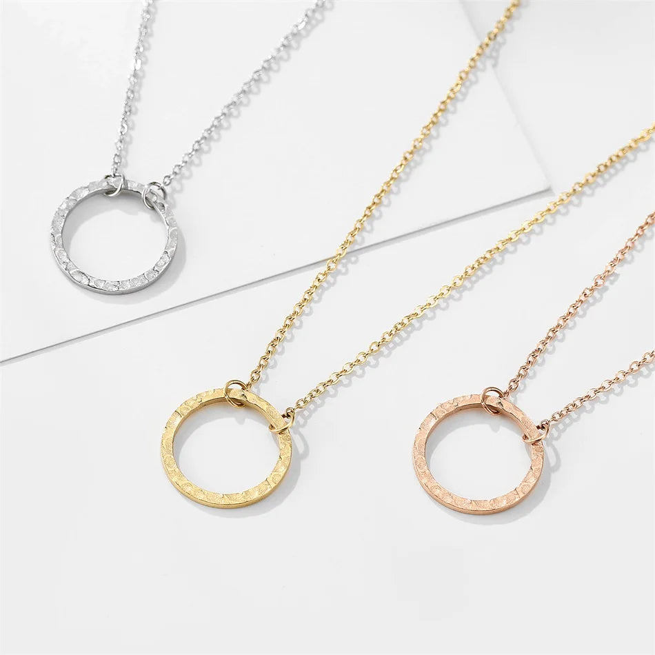 Minimalist Choker Necklace