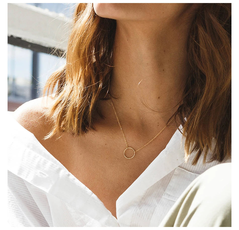 Minimalist Choker Necklace
